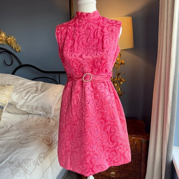 Vintage 1950s-1960s Pink Swirl Jacquard High Neck Sleeveless Dress - Picture 2 of 12